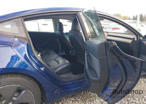 2022 Tesla Model 3 Long Range Dual Motor All-Wheel Drive z USA, uszkodzony, nr VIN 5YJ3E1EB7NF243053